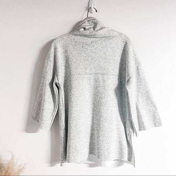 UGG Astrid Poncho Fleece Sweater Funnel Neck in Soft Grey Size XS/S NWT - Picture 7 of 12